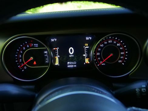 Used 2020 Jeep Wrangler Unlimited Rubicon AWD/4WD image 10
