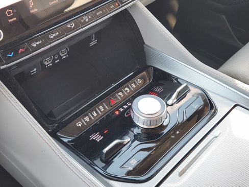 Used 2023 Jeep Grand Wagoneer Base w/ Flexible Seating Group image 19