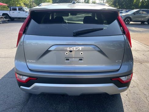 New 2026 Kia Niro LX FWD image 3