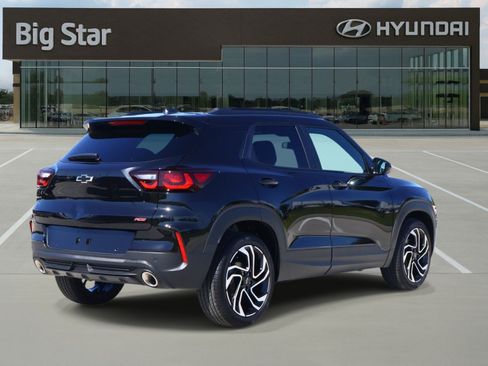 Used 2026 Chevrolet TrailBlazer RS w/ Driver Confidence Package FWD image 4