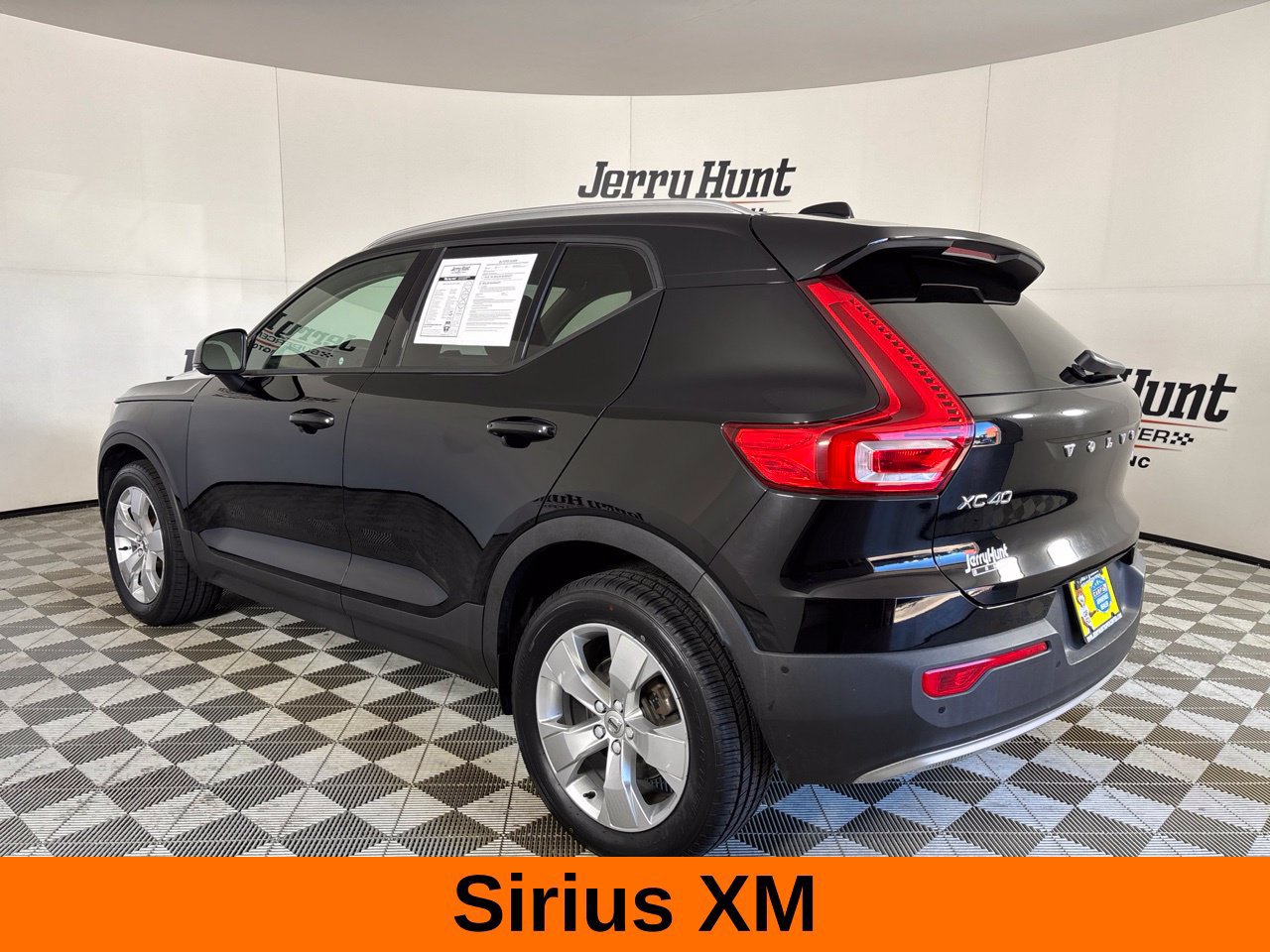 Used 2019 Volvo XC40 T5 Momentum AWD/4WD image 8