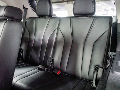 Used 2025 Acura MDX SH-AWD w/ Technology Package image 22