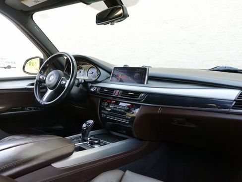 Used 2017 BMW X5 xDrive50i w/ Executive Package image 27