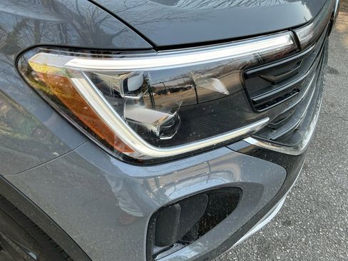 New 2026 Volkswagen Atlas Cross Sport SE image 23