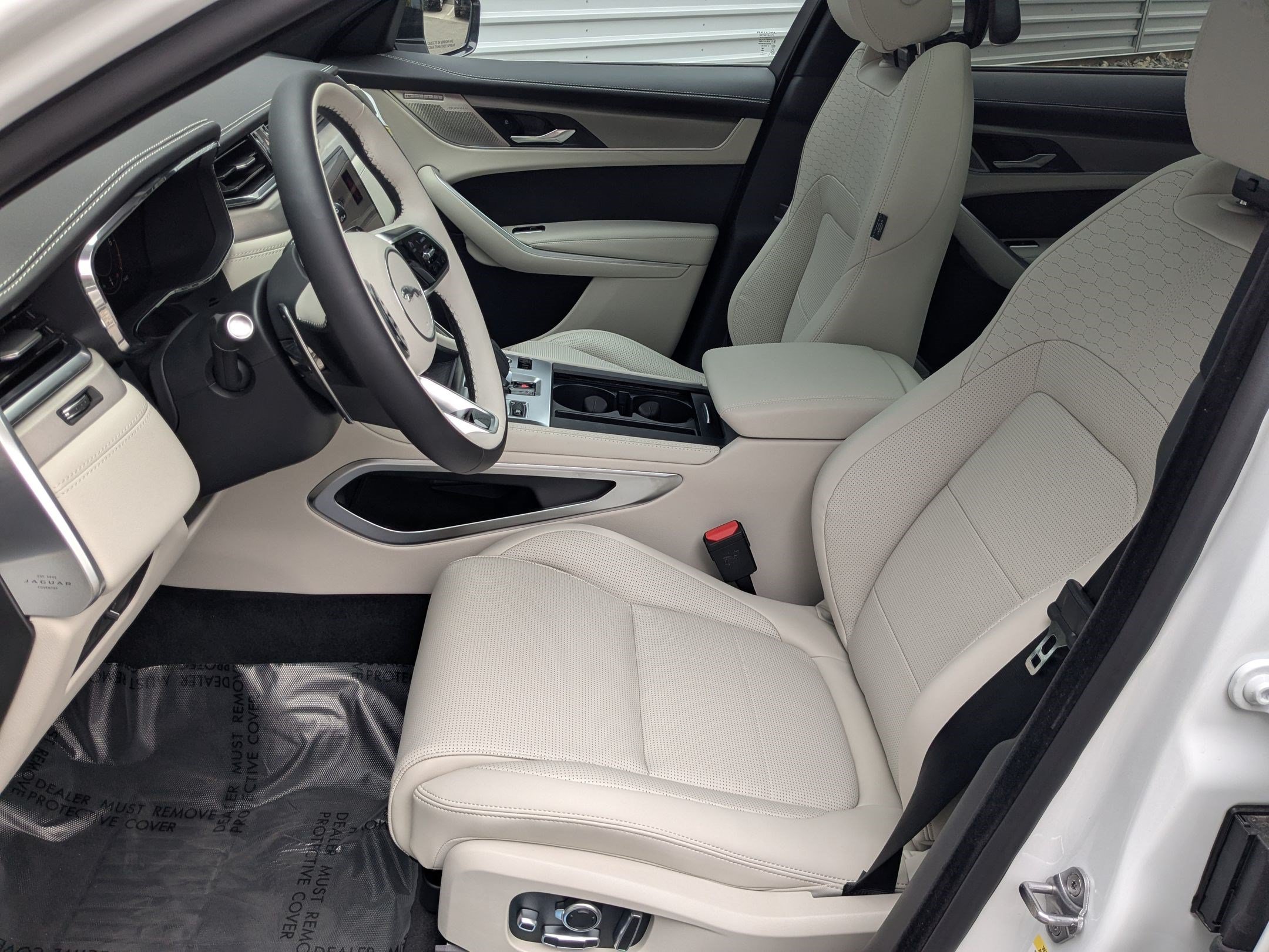 New 2026 Jaguar F-PACE R-Dynamic S AWD/4WD image 25