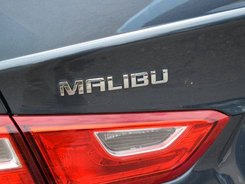 Used 2020 Chevrolet Malibu LS FWD image 12
