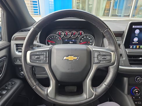 Used 2021 Chevrolet Suburban LT image 17