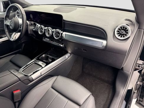 Used 2025 Mercedes-Benz GLB 250 image 15