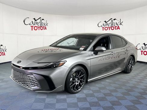 Used 2025 Toyota Camry XSE FWD image 2