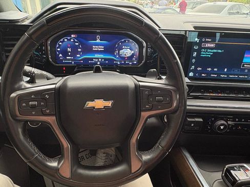 Used 2024 Chevrolet Silverado 1500 High Country w/ Technology Package AWD/4WD image 21
