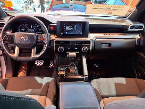 Certified 2025 Toyota Tacoma TRD Sport AWD/4WD image 12