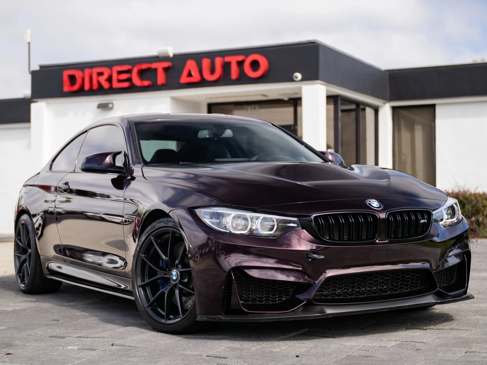 Used 2019 BMW M4 CS RWD image 1