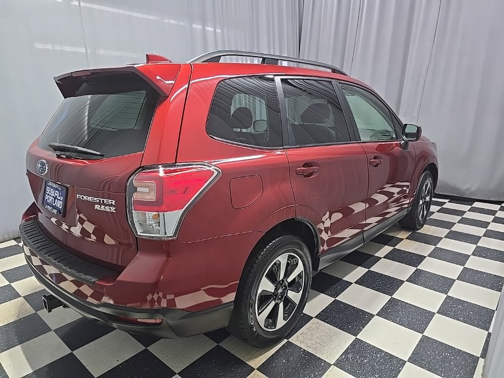 Used 2017 Subaru Forester 2.5i Premium w/ All-Weather Package AWD/4WD image 4
