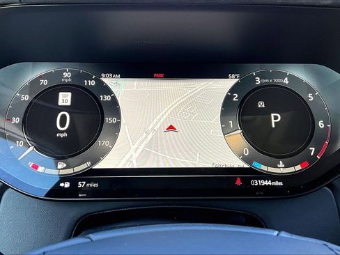 Used 2023 Land Rover Range Rover SE image 25