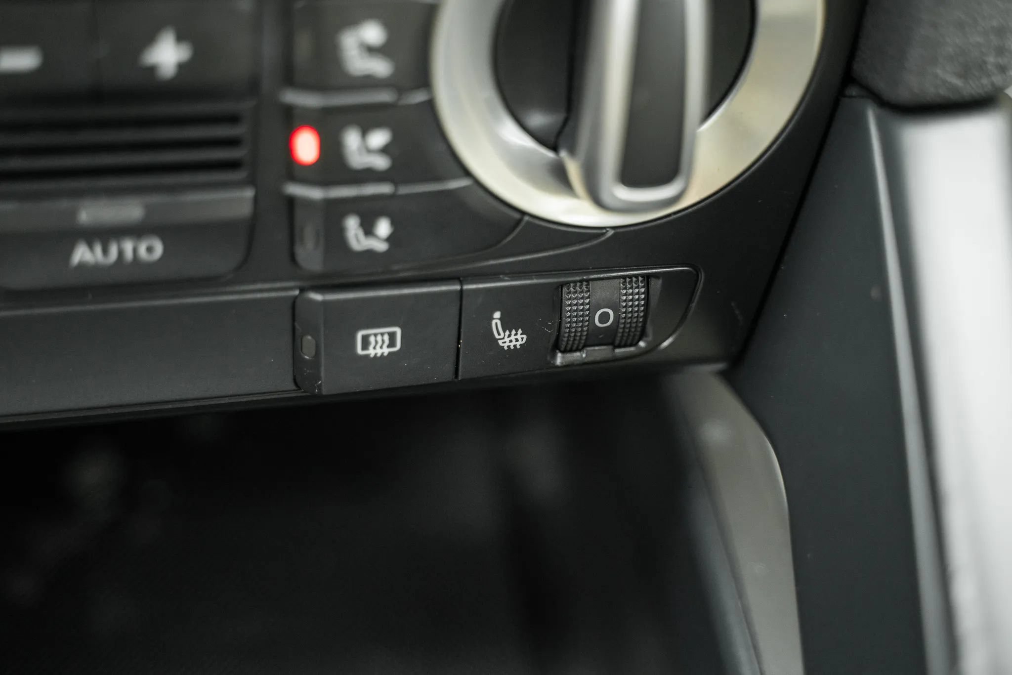 Used 2013 Audi A3 2.0T Premium Plus FWD image 23