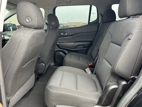 Used 2023 GMC Acadia SLE w/ Driver Convenience Package image 13