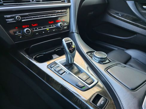 Used 2015 BMW 640i Convertible RWD image 23