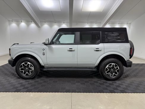 Used 2024 Ford Bronco Outer Banks image 6