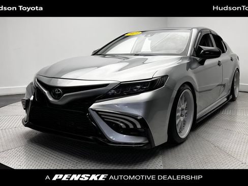 Used 2023 Toyota Camry SE AWD/4WD image 1