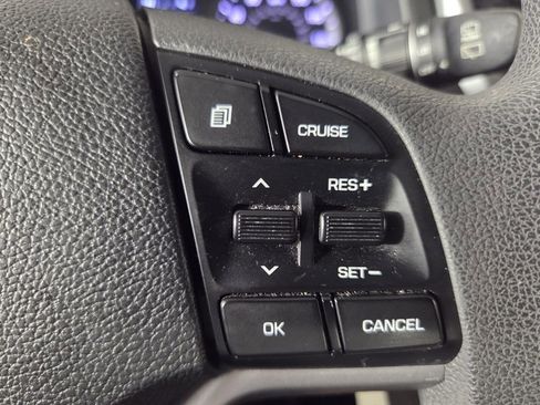 Used 2018 Hyundai Tucson SE w/ Cargo Package FWD image 17
