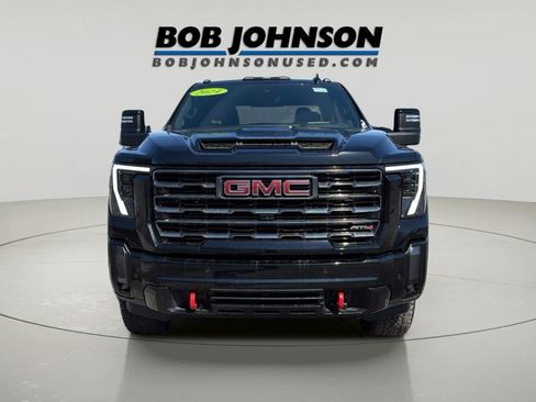 Used 2024 GMC Sierra 2500 AT4 w/ AT4 Premium Plus Package AWD/4WD image 8