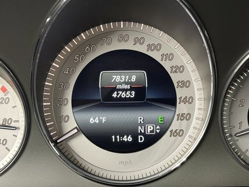 Used 2015 Mercedes-Benz GLK 350 2WD image 25