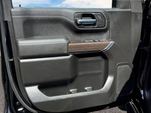 Used 2020 Chevrolet Silverado 1500 RST w/ All-Star Edition image 13