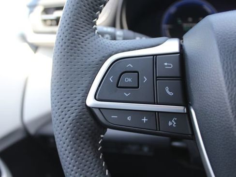 Certified 2026 Toyota Sienna XSE FWD image 40