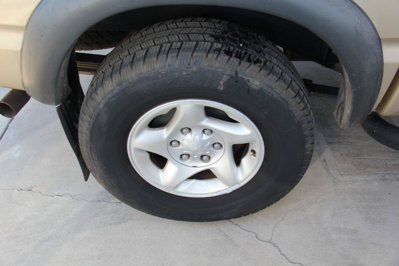 Used 2003 Toyota Tacoma PreRunner RWD image 27