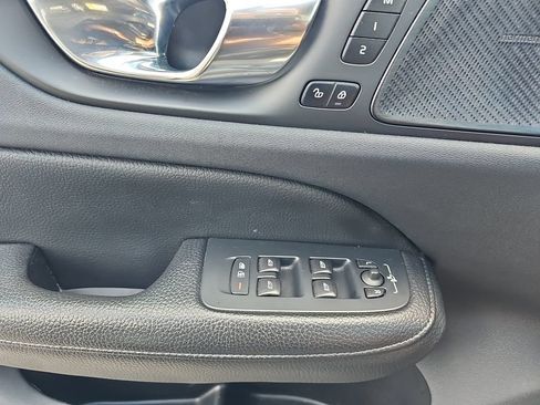 Used 2022 Volvo S60 B5 Inscription AWD/4WD image 27