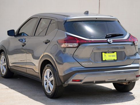 Used 2021 Nissan Kicks S FWD image 43