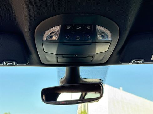 New 2025 Chrysler Voyager LX image 24