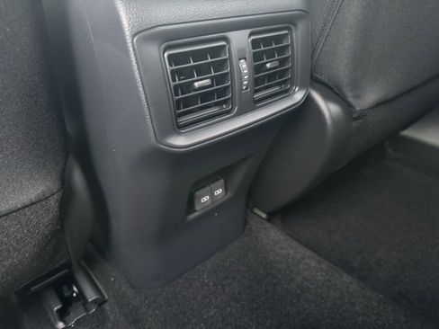 Used 2025 Toyota RAV4 XLE image 7