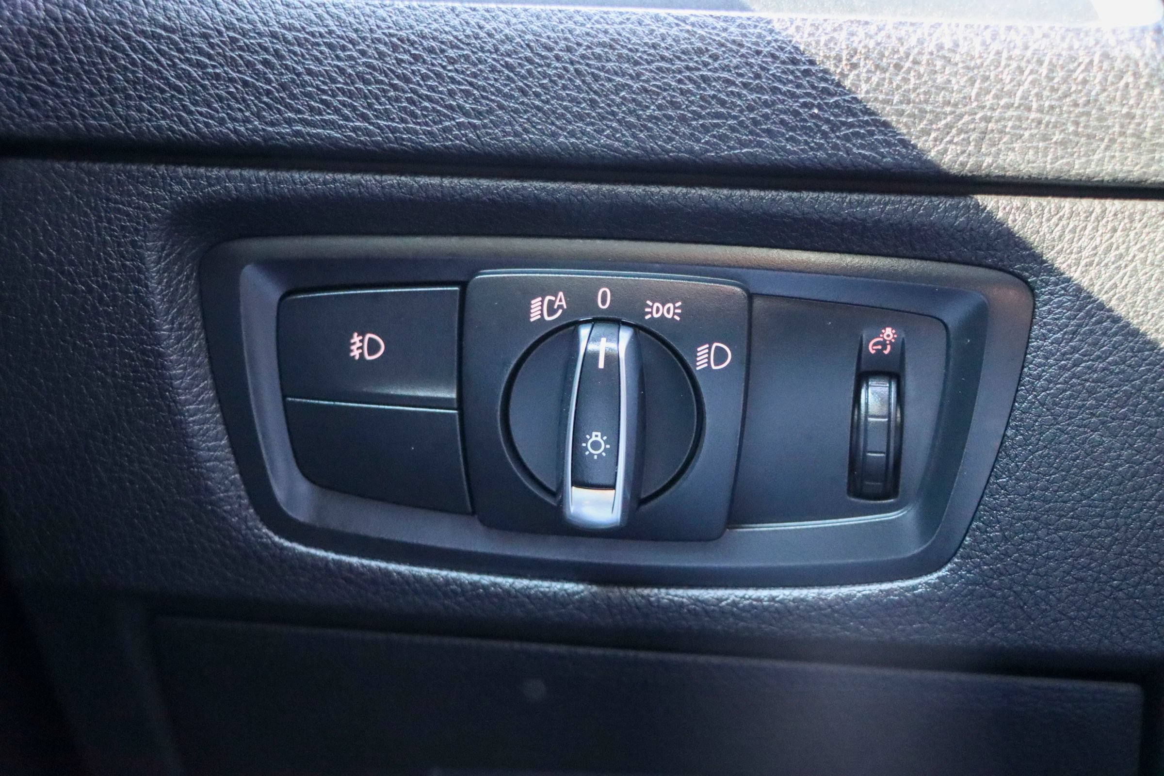 Used 2018 BMW 230i xDrive Coupe AWD/4WD image 28