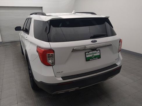 Used 2020 Ford Explorer XLT w/ Equipment Group 202A RWD image 6