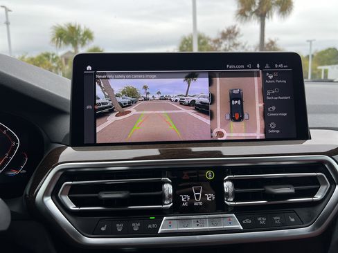 Certified 2025 BMW X4 xDrive30i image 25