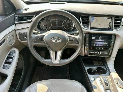 Used 2023 INFINITI QX50 Sensory AWD/4WD image 17