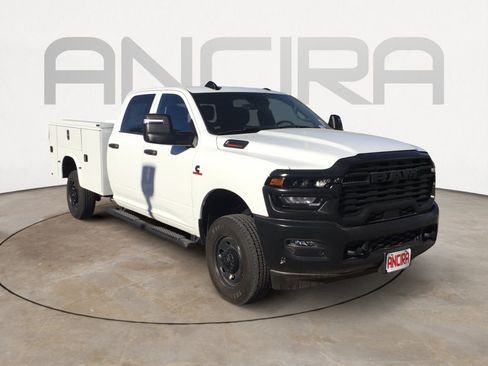 New 2025 RAM 2500 Tradesman AWD/4WD image 4