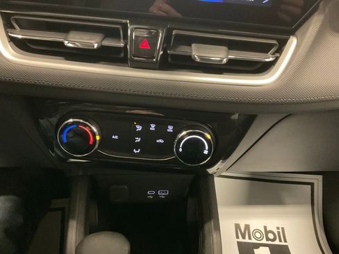 Used 2025 Chevrolet TrailBlazer LT image 20