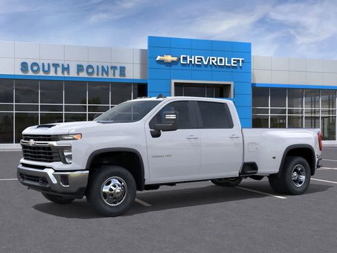 New 2026 Chevrolet Silverado 3500 LT image 2