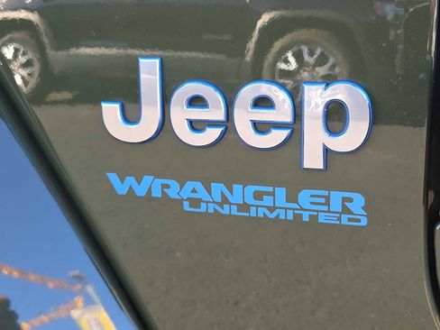 Used 2021 Jeep Wrangler Unlimited Sahara image 13