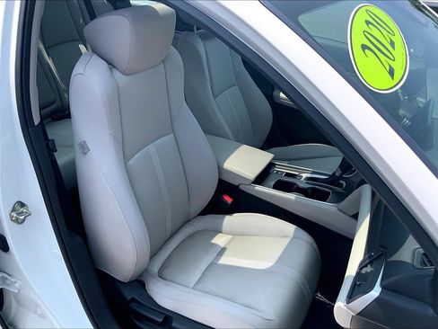Used 2020 Honda Accord EX image 5