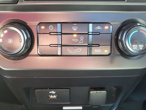 Used 2018 Ford F150 XL w/ Equipment Group 101A Mid RWD image 28