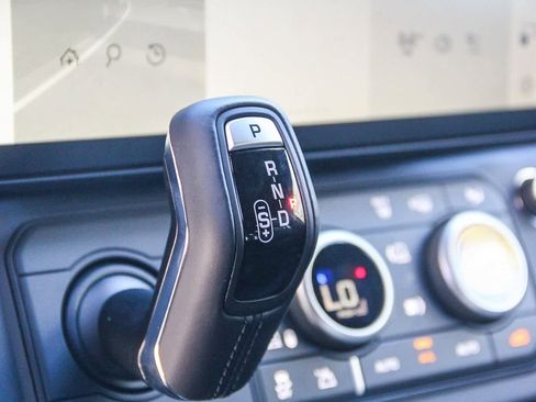 New 2026 Land Rover Defender 110 S image 17