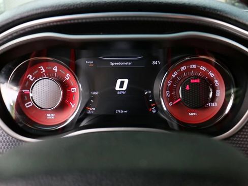 Used 2018 Dodge Challenger SRT Hellcat RWD image 13