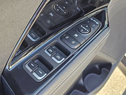 Certified 2022 Kia Niro EX FWD image 30