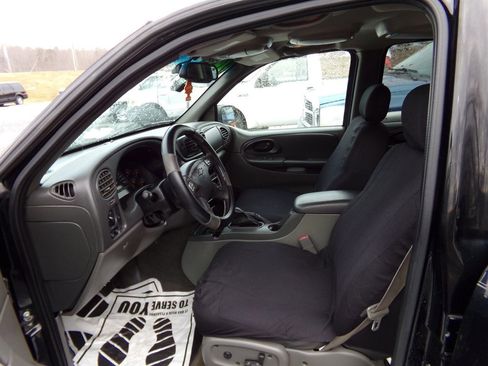 Used 2002 Chevrolet TrailBlazer LTZ image 6