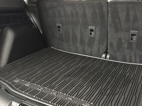 Used 2024 Ford Escape Platinum image 32