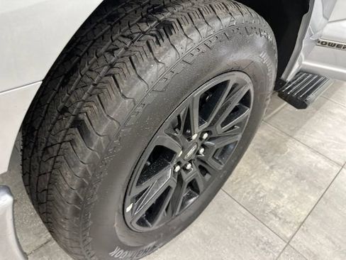 Certified 2025 Ford F150 Platinum w/ FX4 Off-Road Package image 46