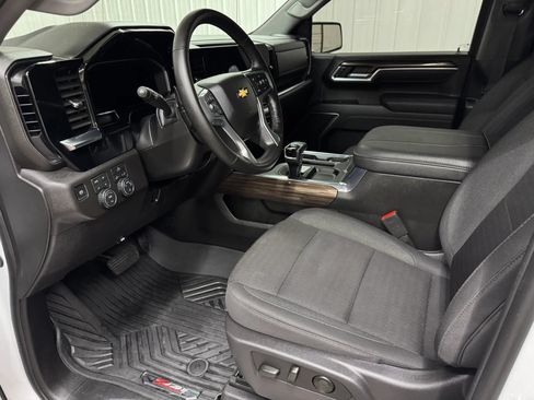 Used 2026 Chevrolet Silverado 1500 LT AWD/4WD image 10
